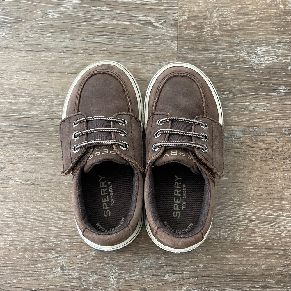 Sperry toddler shoes size 8
